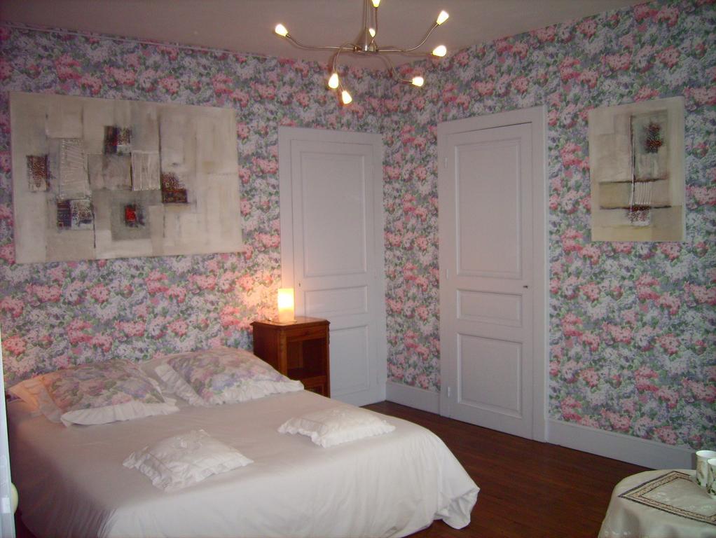 Chambre D'Hotes L'Ambroise トロワ エクステリア 写真