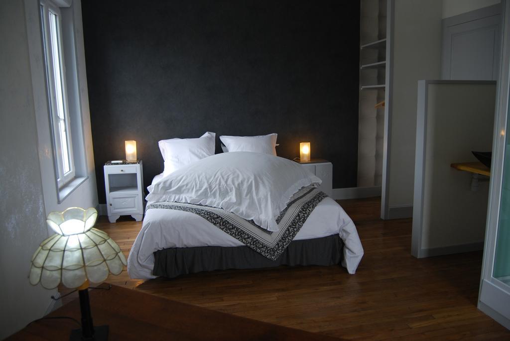 Chambre D'Hotes L'Ambroise トロワ エクステリア 写真