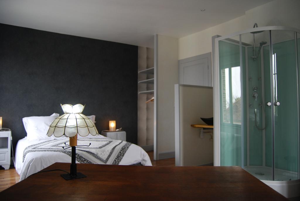 Chambre D'Hotes L'Ambroise トロワ エクステリア 写真