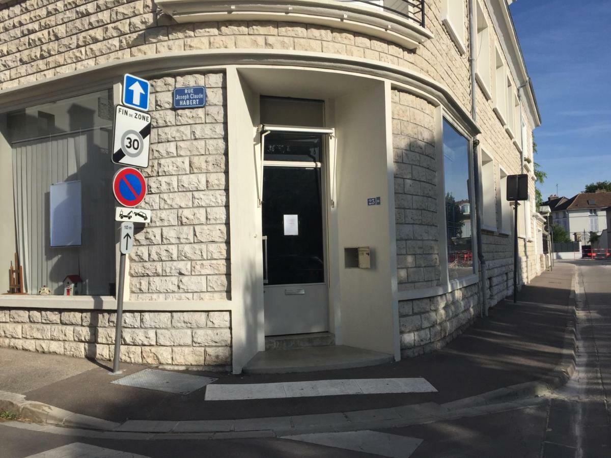 Chambre D'Hotes L'Ambroise トロワ エクステリア 写真